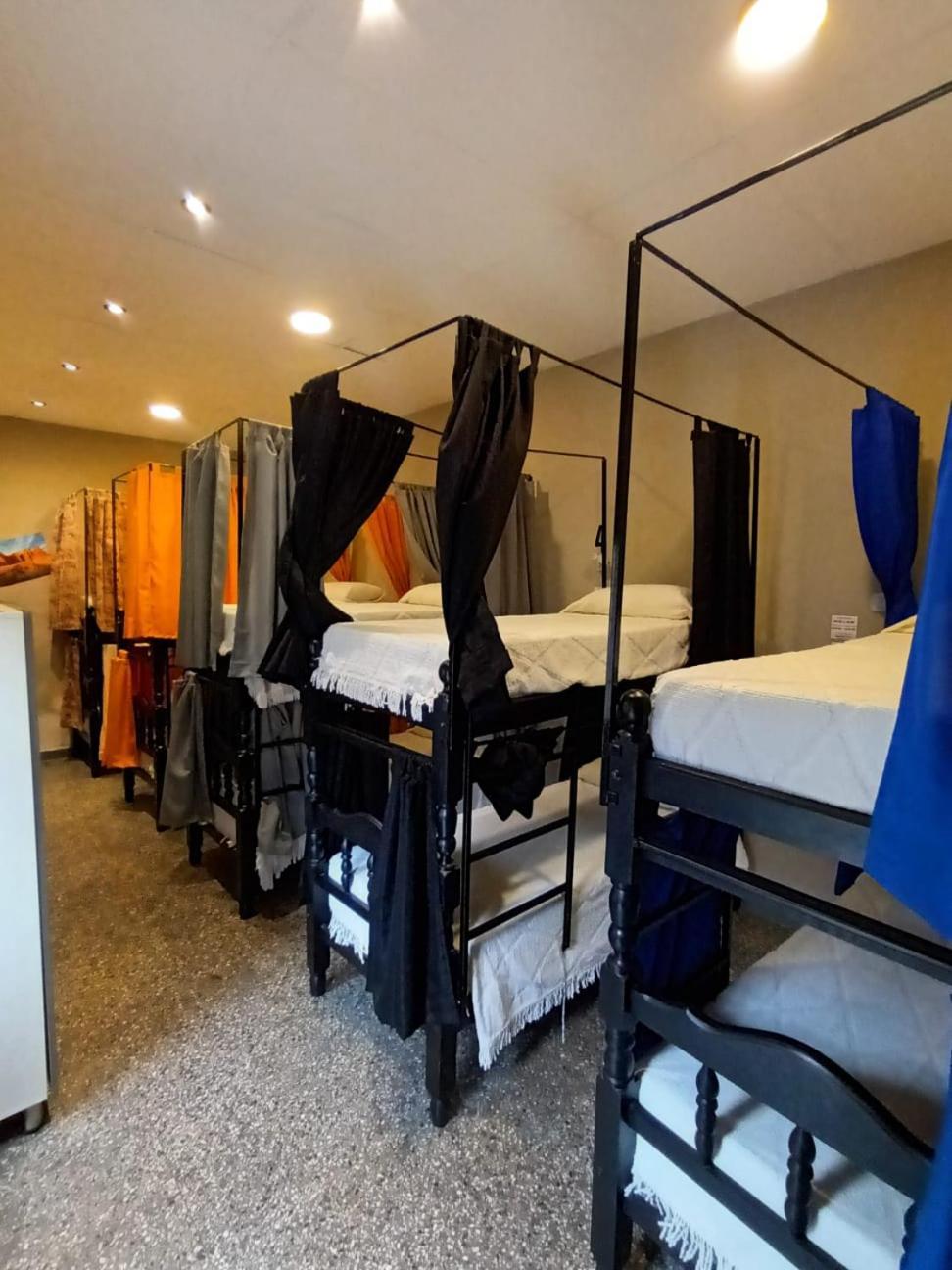 Hostel Marilian Salta Exteriör bild